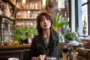 做抖音要不要涨同行粉_涨同行粉，有必要吗？缩略图